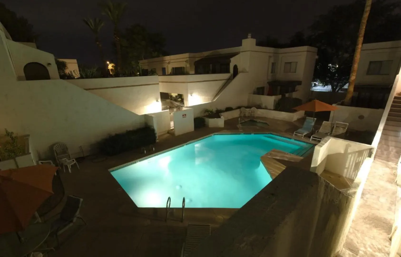 Old Town Oasis: Renovated Retreat with Pool & Walk-Friendly Location Apartment Scottsdale United States