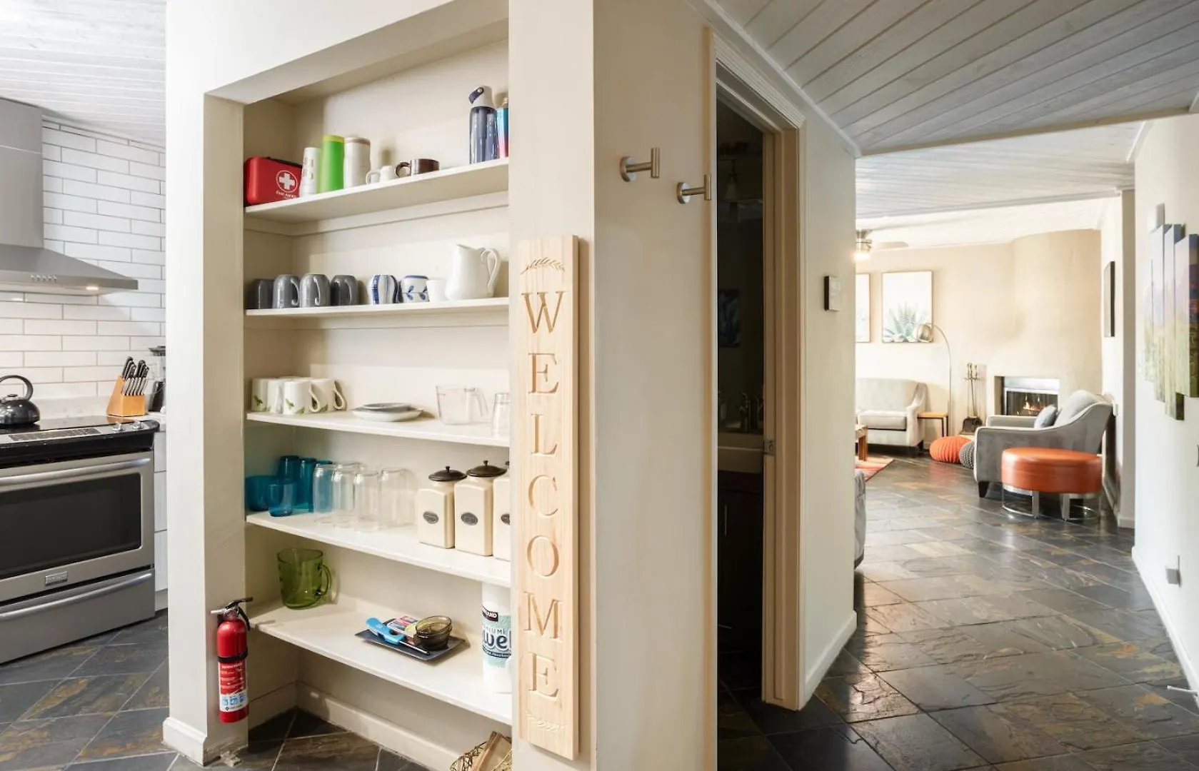 Old Town Oasis: Renovated Retreat with Pool & Walk-Friendly Location Apartment Scottsdale 0*,